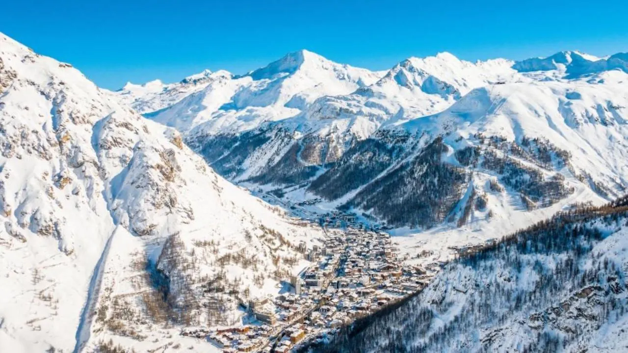 Residence Le Val D'Illaz - Val-D'Isere Aparthotel